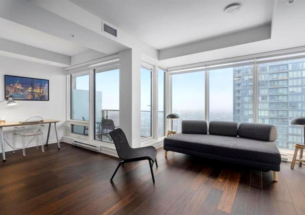 Spectacular Skyline Views - Downtown Montreal - Luxury Condo & Penthouse Стая снимка